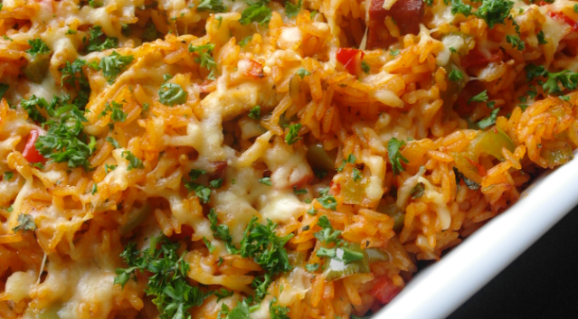 Rijst-met-kip-en-chorizo-uit-de-oven