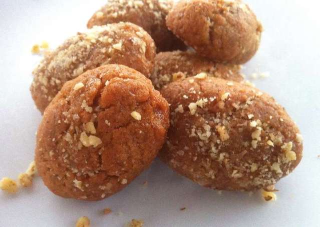 Melomakarona-Greek-Christmas-Honey-Cookies-3-800x569