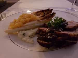 Rollade met pruimensaus